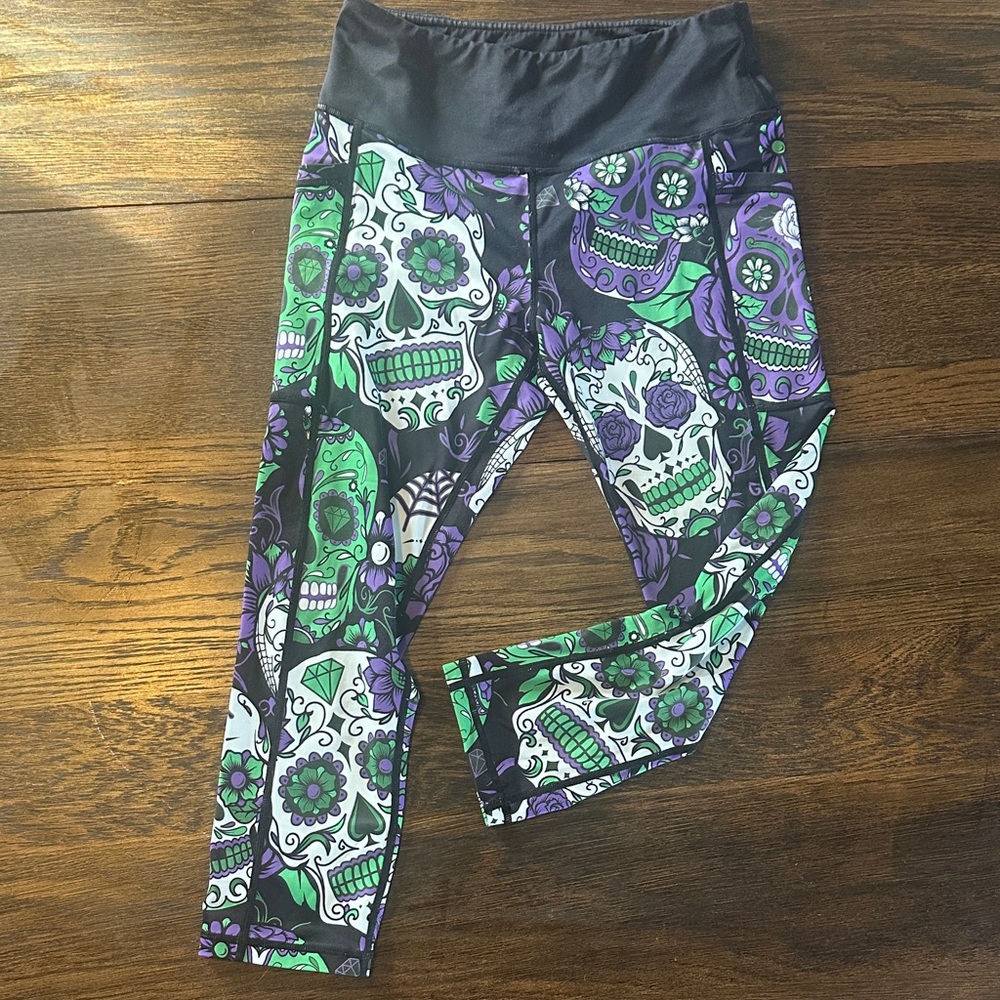 Constantly Varied Gear Chaos Skulls Capri Leggings